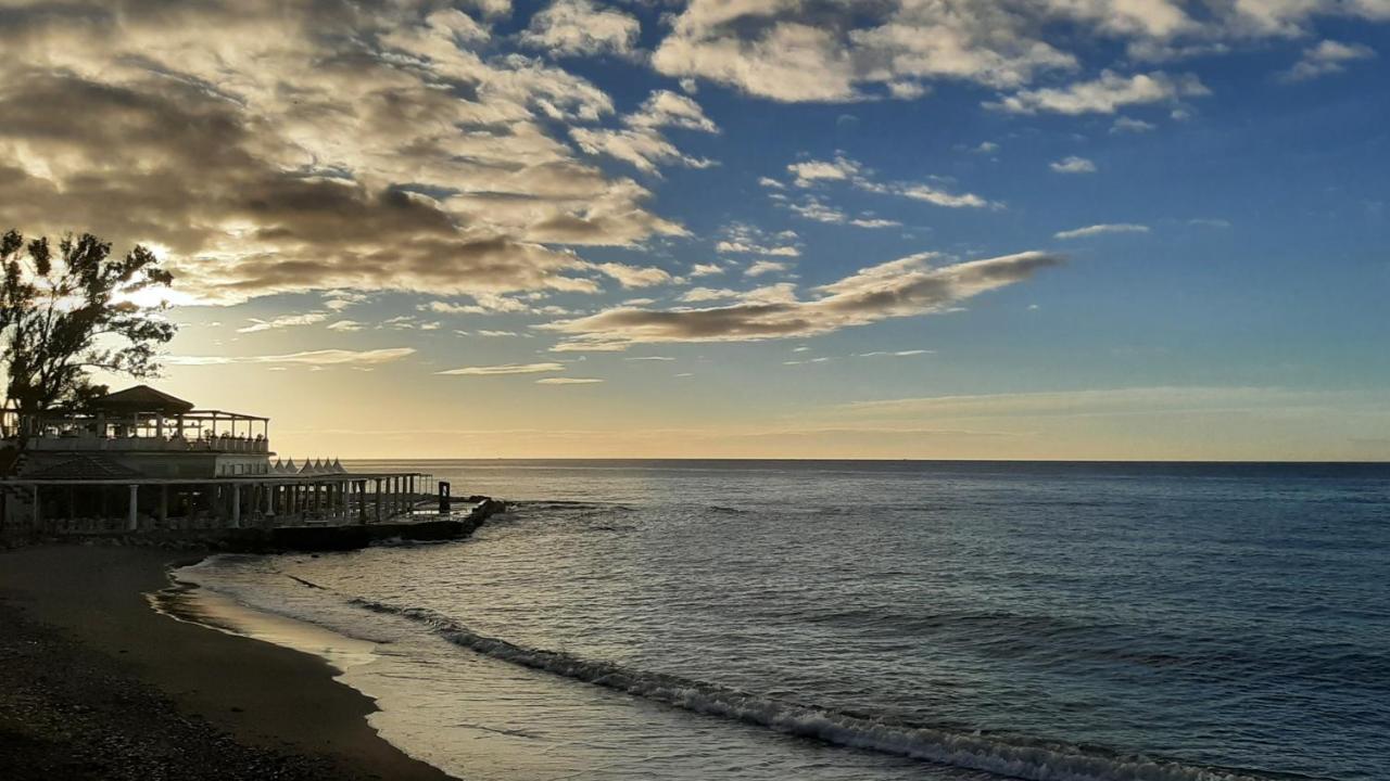 Teatro Suites Malaga Playa Buitenkant foto